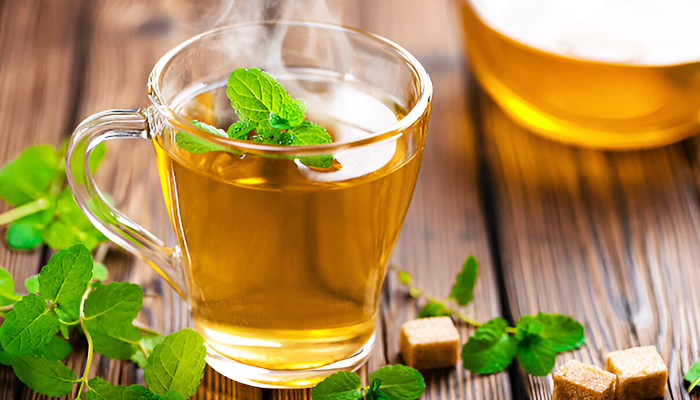 সুস্বাস্থ্যের প্রতীক পুদিনা চা তৈরি করুন সহজেই