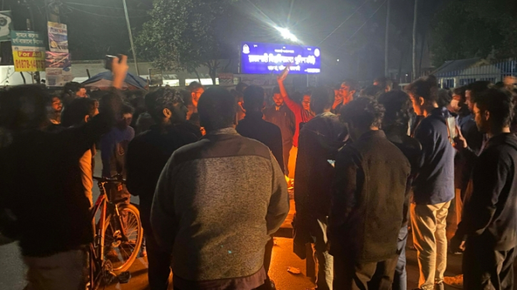 রাবি শিক্ষার্থীদের ওপর দুর্বৃত্তদের হামলা, আহত ৩