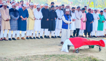 কালীগঞ্জে সাবেক মেয়র মাহাবুবার রহমানের জানাজায় জনতার ঢল