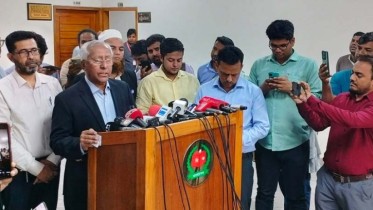 ইসির নিবন্ধন পাচ্ছে তিন দল