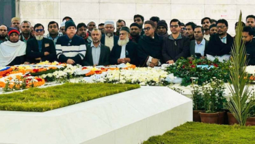 খালেদা জিয়ার কবর জিয়ারত করলেন বিএনপির প্রার্থী ড. জালাল উদ্দিন