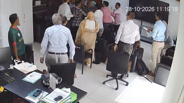 কার্যালয়ে ঢুকে আইইডিসিআরের পরিচালককে মারধরের অভিযোগ ড্যাবের সভাপতির অনুসারীদের বিরুদ্ধে